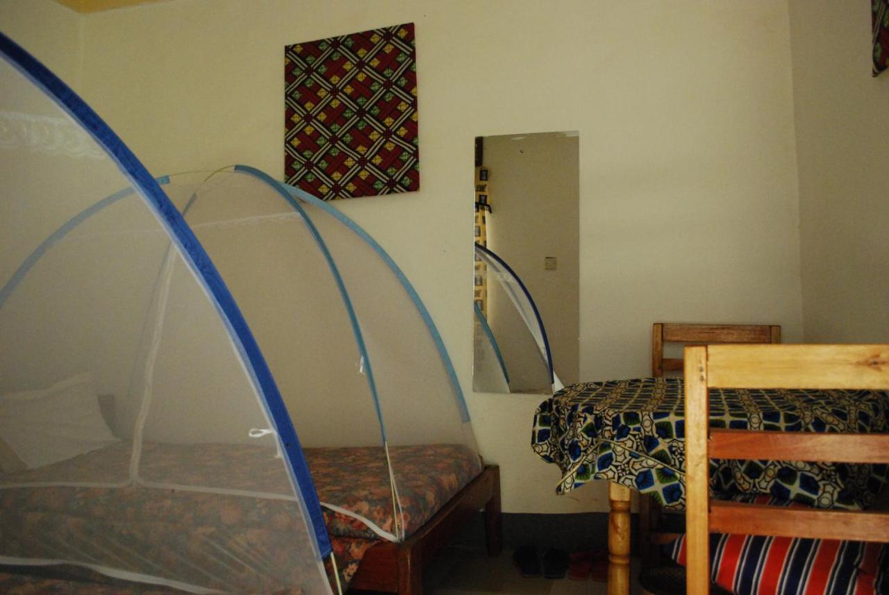Crater Bay Cottages Kabale Exterior photo